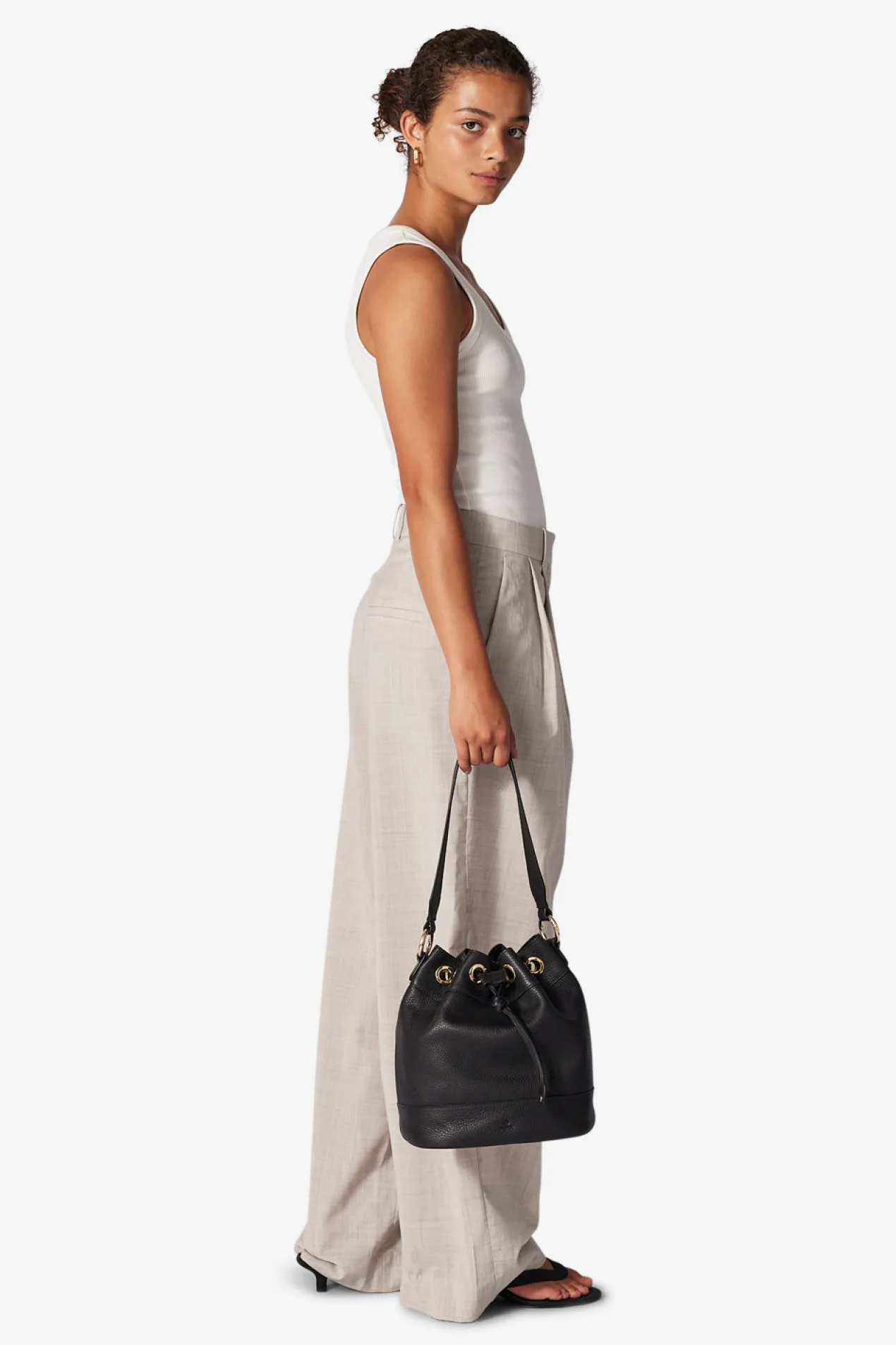 Cormorano bucket bag Elena Black