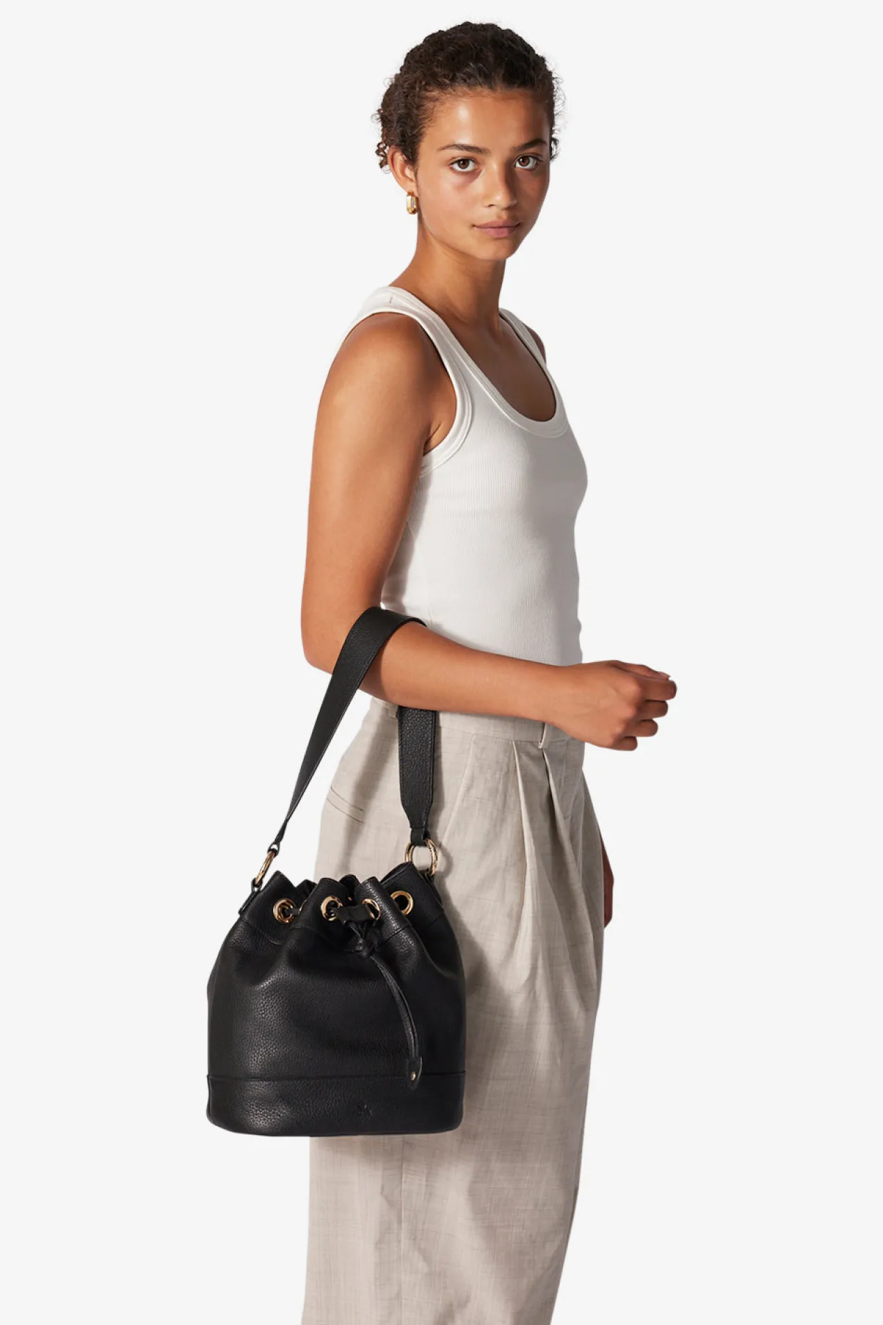 Cormorano bucket bag Elena Black