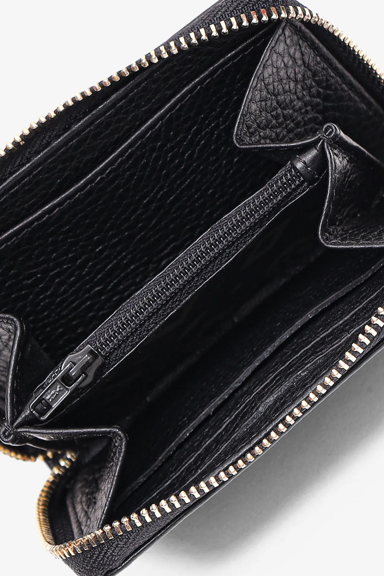 Cormorano wallet Cornelia Black gold